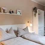 Apartment Am Erdbeerhof *