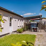 Apartment Am Erdbeerhof Rovershagen