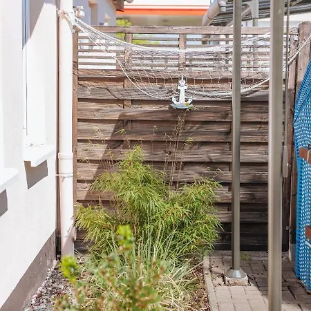 Am Erdbeerhof * Rovershagen